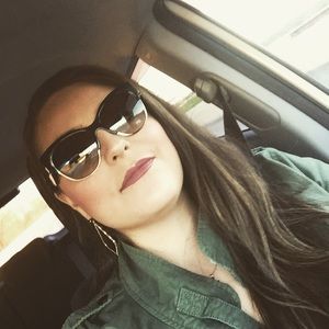 Meet your Posher, Kelley